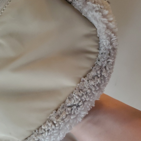 Lululemon Sherpa Everywhere Belt Bag White Opal Silver - Picture 11 of 14